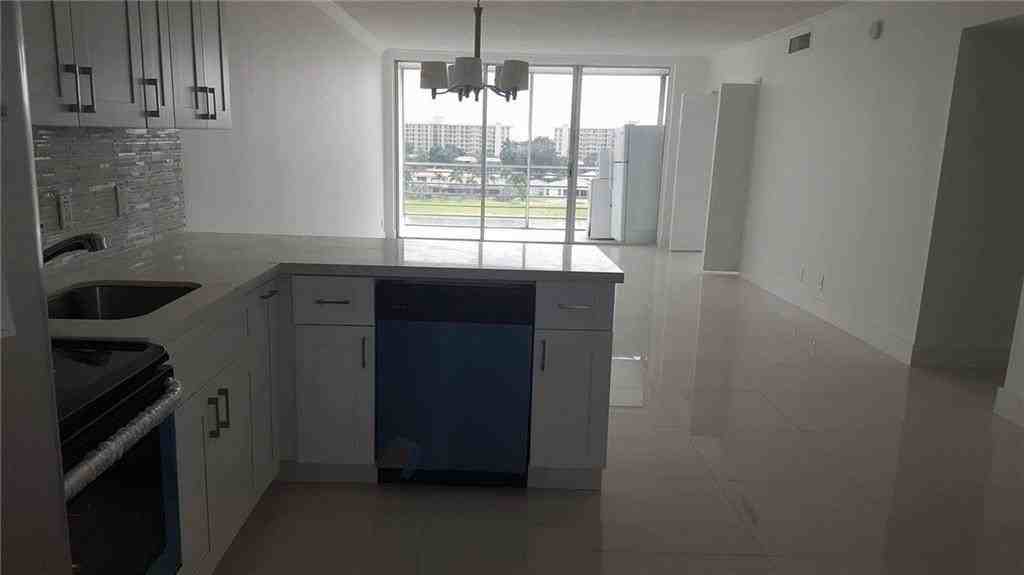 3150 N Course Ln #607 - Photo 7 of 16