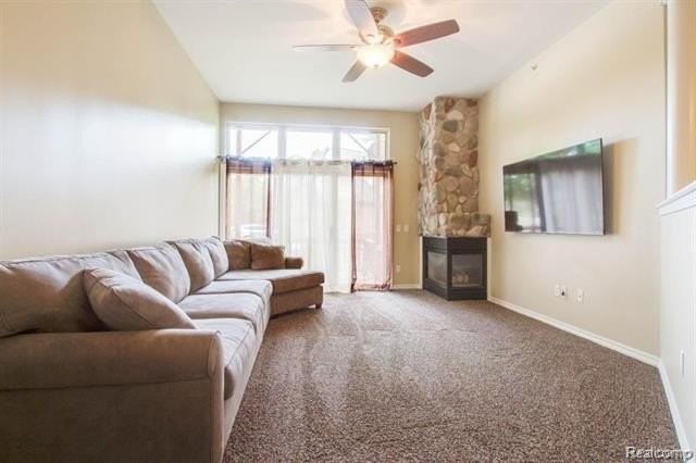 41605 Copper Creek Dr - Photo 4 of 13