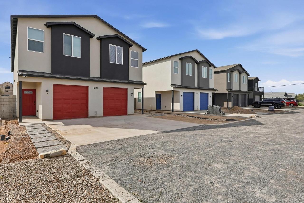 2813 E Trumbull - Photo 6 of 10