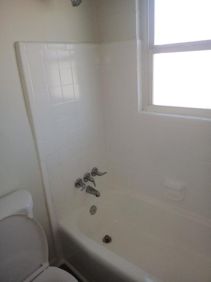 3413 Terminal Ct - Photo 4 of 7