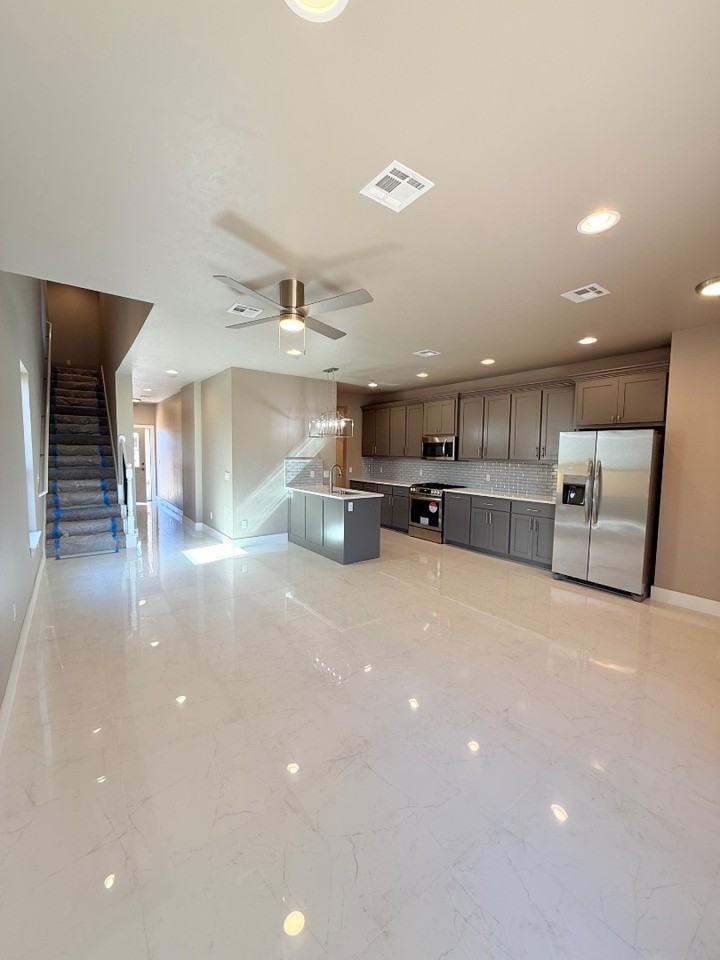 520 Nabi Dr - Photo 2 of 20