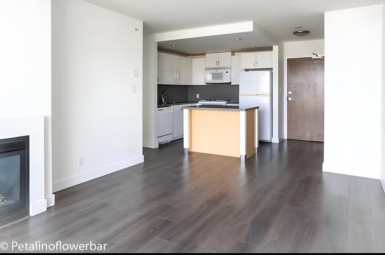 155 West 1st Street #1009 - Photo 3 of 19