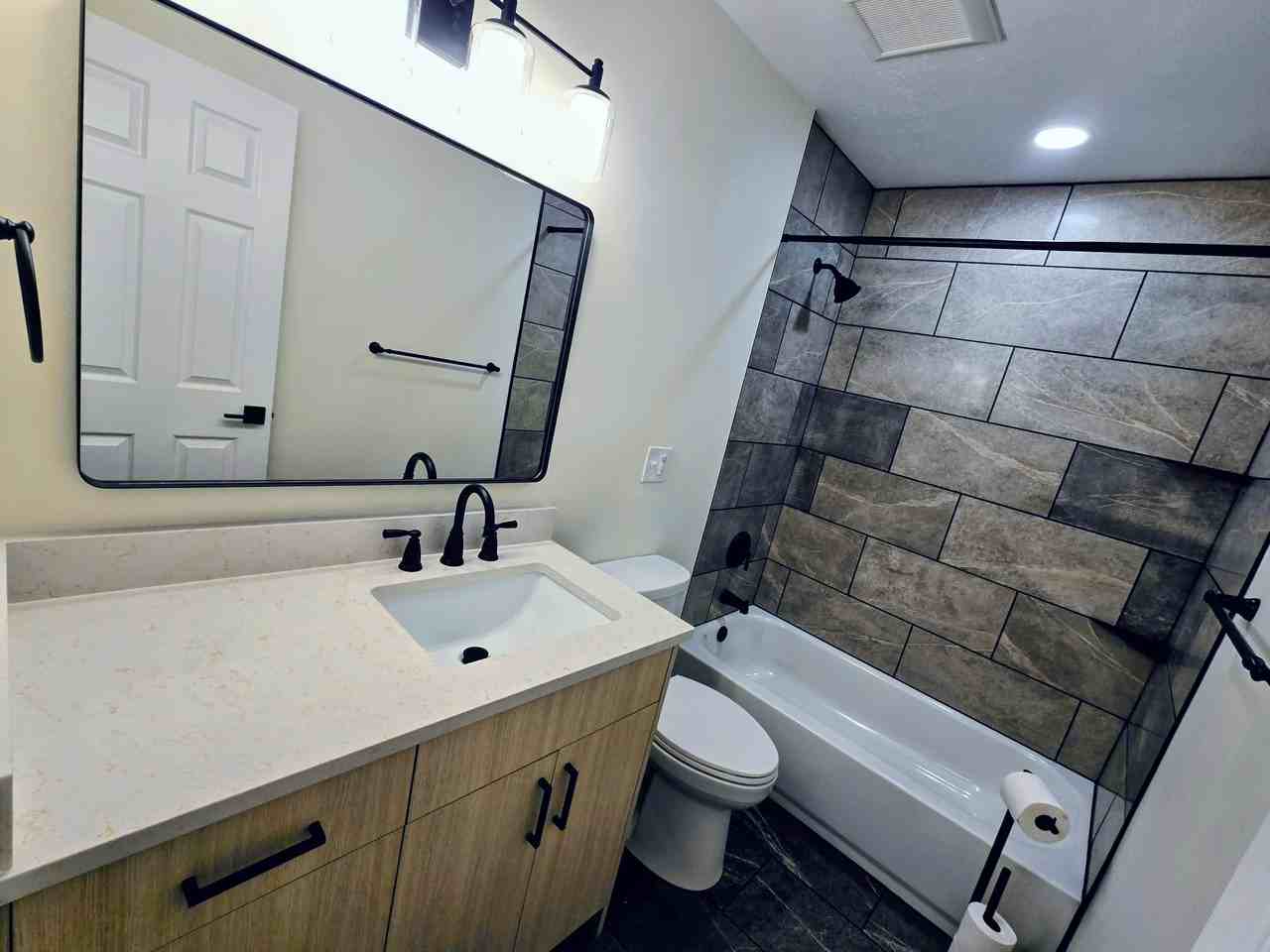 8719 Fairoaks Circle #8723 - Photo 4 of 13