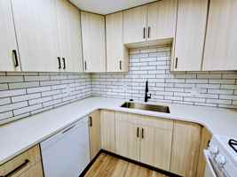 featured image of 8719 Fairoaks Circle #8723