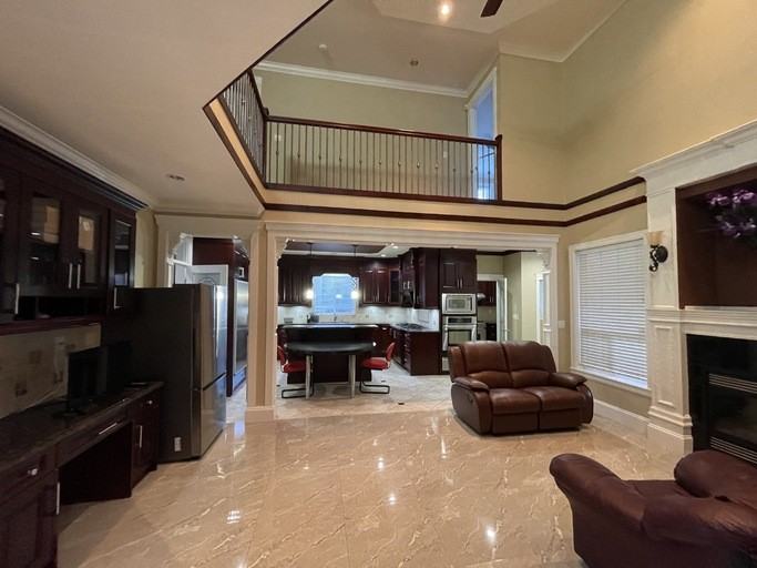 16482 88 Ave - Photo 2 of 26