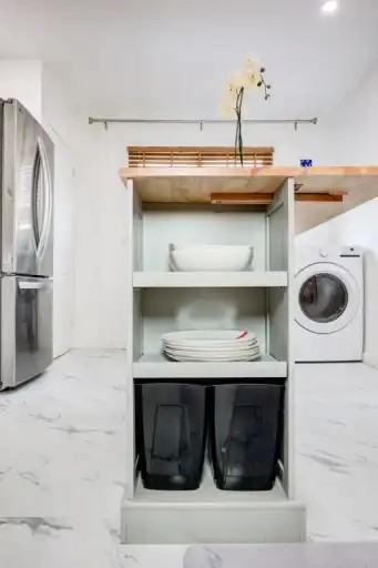 1039 Mcallister Ave - Photo 2 of 26