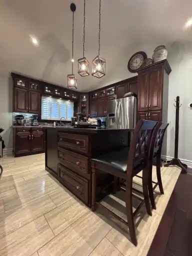 319 Metcalfe St - Photo 6 of 30