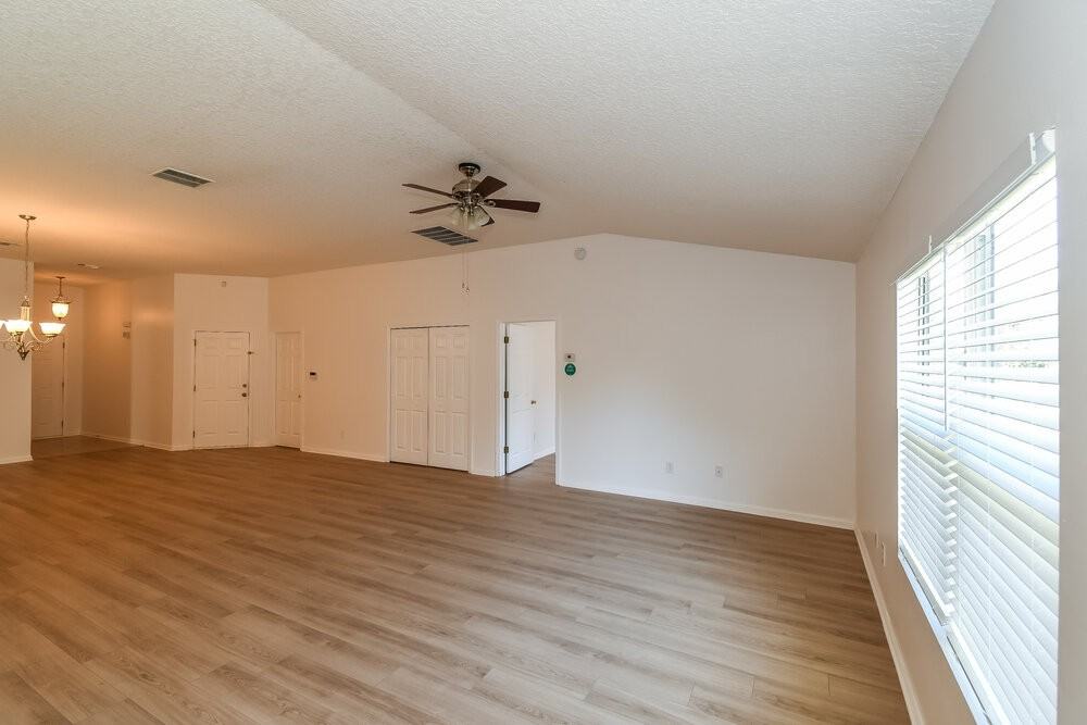 2533 Spring Pond Ln - Photo 3 of 16