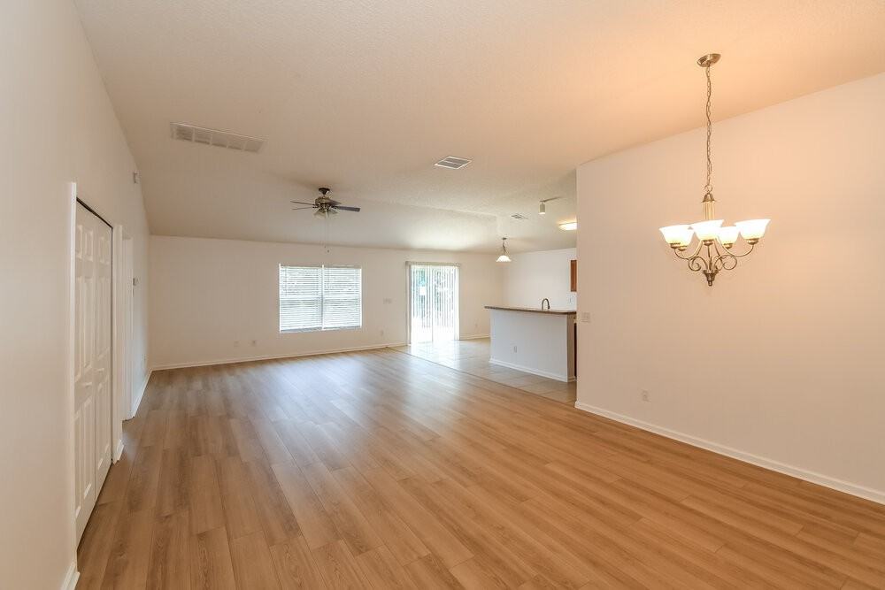 2533 Spring Pond Ln - Photo 5 of 16