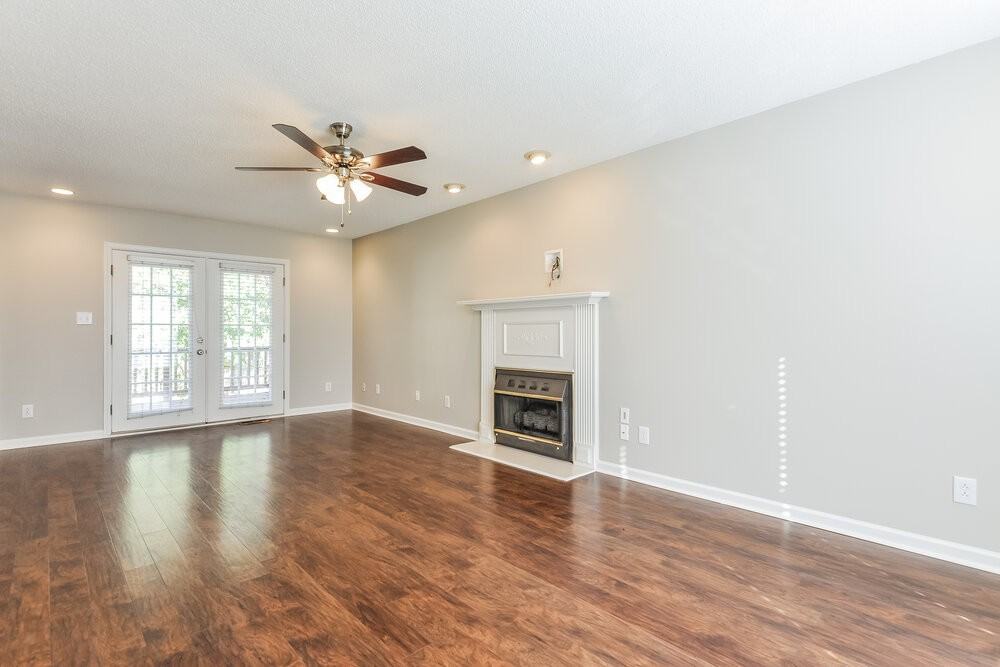 113 Wood Bend Ct - Photo 2 of 15