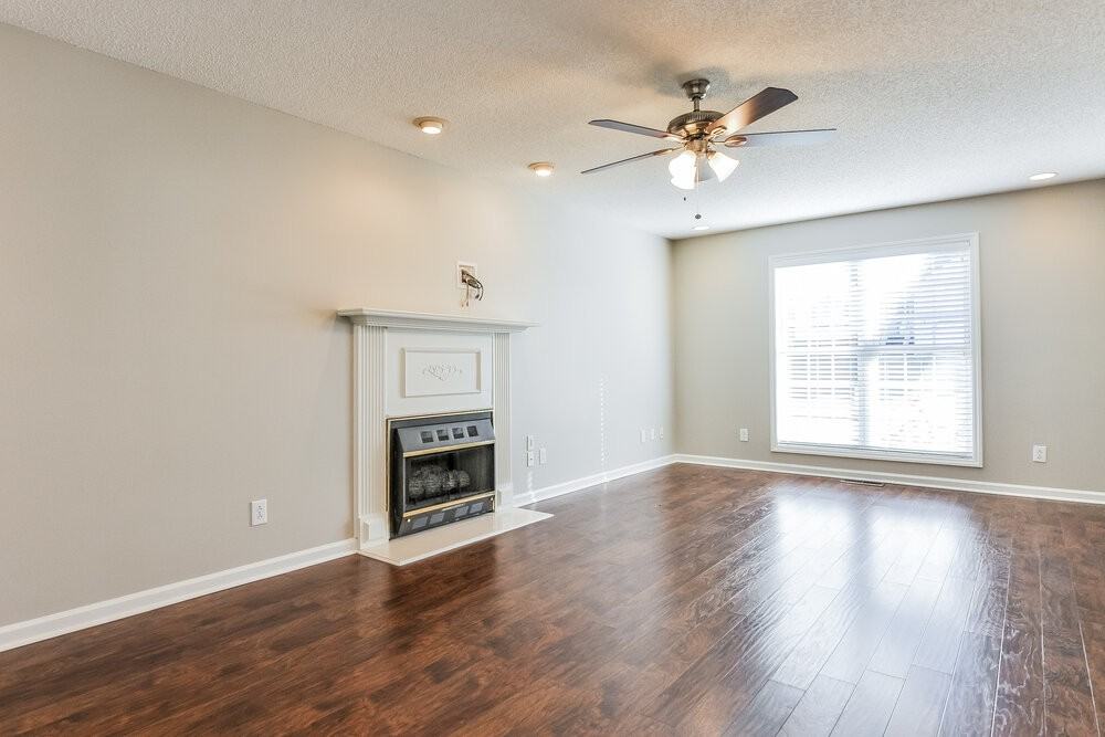 113 Wood Bend Ct - Photo 3 of 15