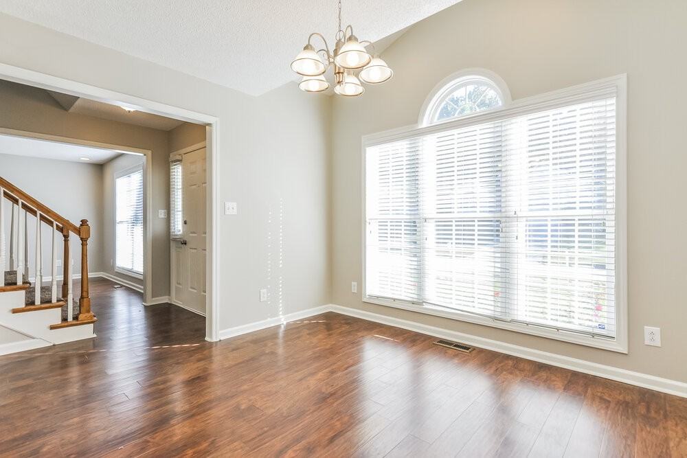 113 Wood Bend Ct - Photo 5 of 15