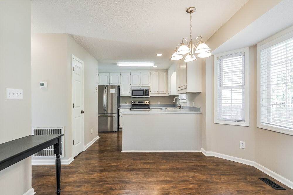 113 Wood Bend Ct - Photo 6 of 15