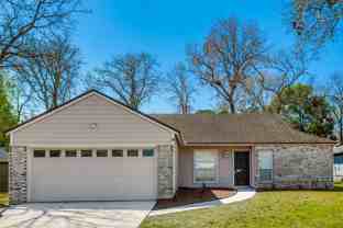 8022 Loch Lomond Ln - Photo 1 of 1