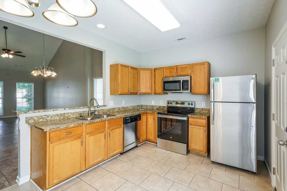 5049 Cobblestone Creek Dr - Photo 7 of 17