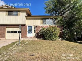 6731 Hampton Dr - Photo 1 of 1