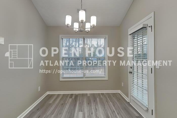 3395 Stratton Ln - Photo 7 of 20