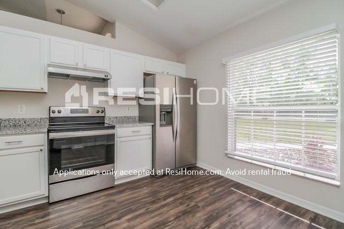 1728 Bavon Dr - Photo 3 of 22