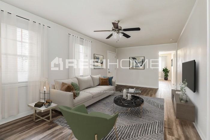 2129 Kings Forest Dr Se - Photo 2 of 21