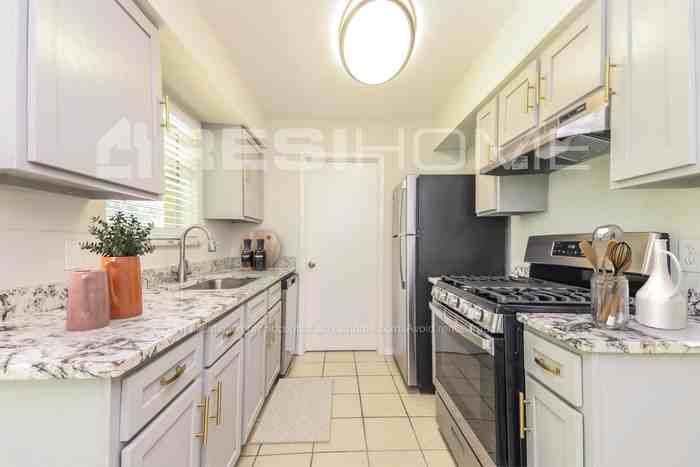 4307 Linda Ln - Photo 2 of 17