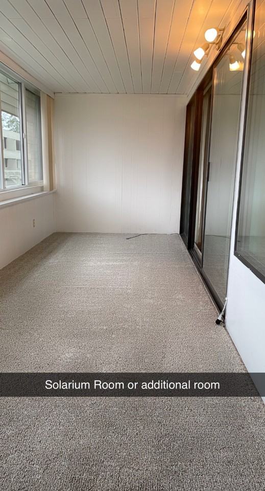 15272 19 Avenue - Photo 6 of 14