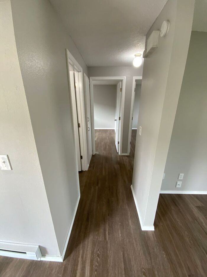 4315 S Warner St - Photo 3 of 11