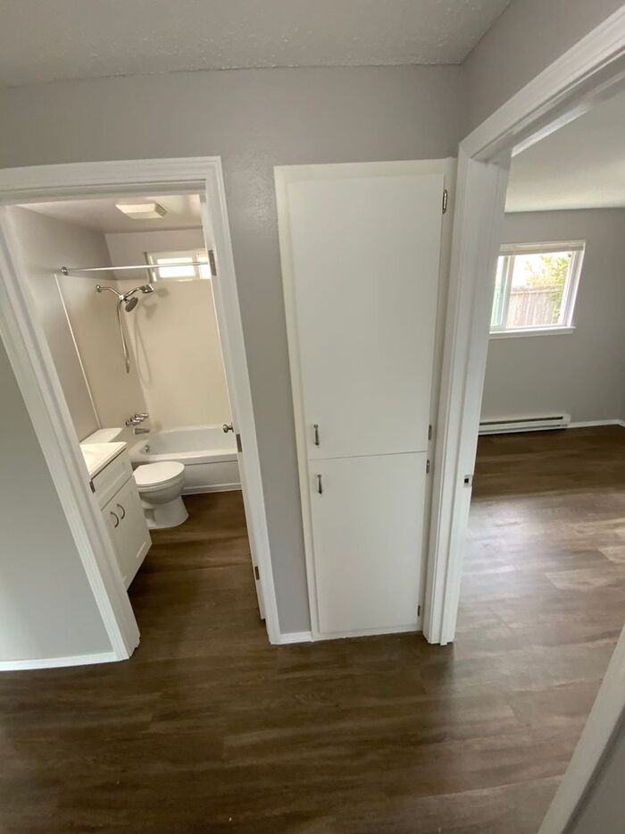 4315 S Warner St - Photo 6 of 11