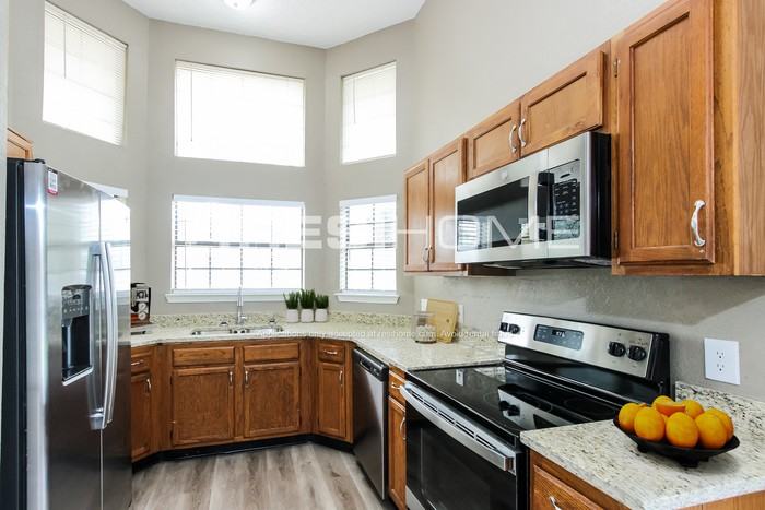 2603 Winter Oak St - Photo 5 of 15