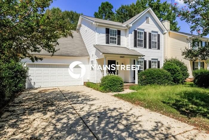 12423 Autumn Blaze Dr - Photo 2 of 14