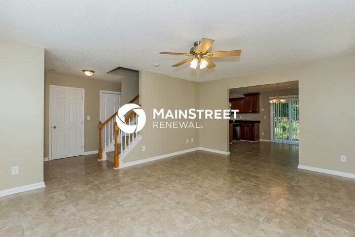 12423 Autumn Blaze Dr - Photo 4 of 14