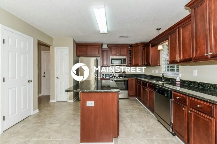 12423 Autumn Blaze Dr - Photo 6 of 14