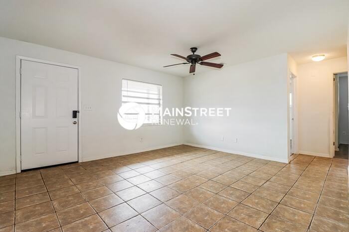 2740 38th St S - Photo 3 of 17