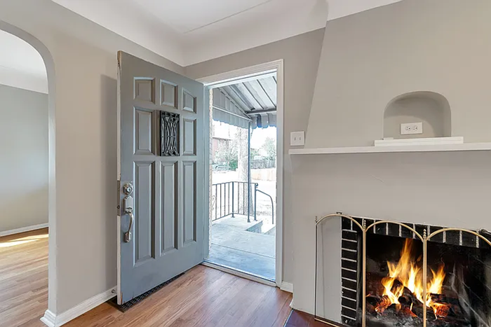 3708 Ames St - Photo 4 of 21