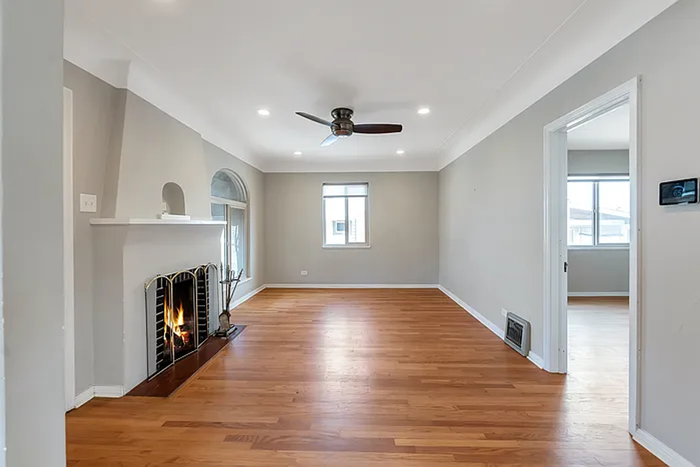 3708 Ames St - Photo 7 of 21