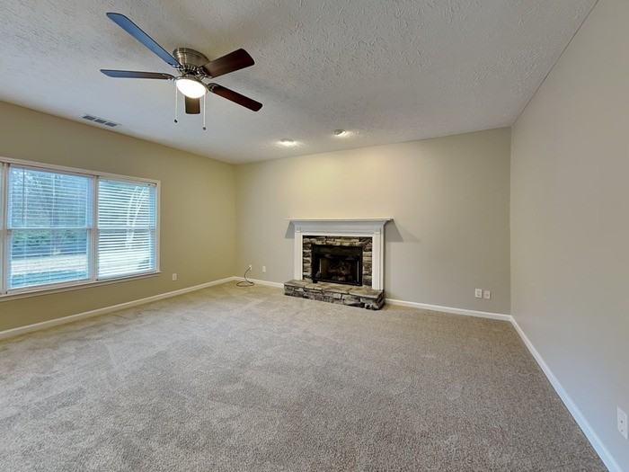 1003 Smithwyck Dr - Photo 4 of 21