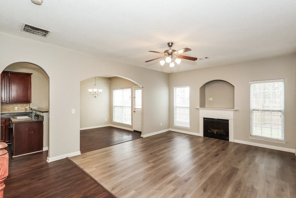 150 Preserve Dr - Photo 4 of 15