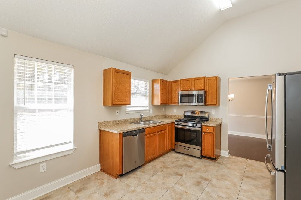 10635 Misty Meadows Dr - Photo 7 of 17