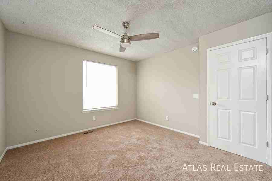 2 Macon Ct - Photo 7 of 20