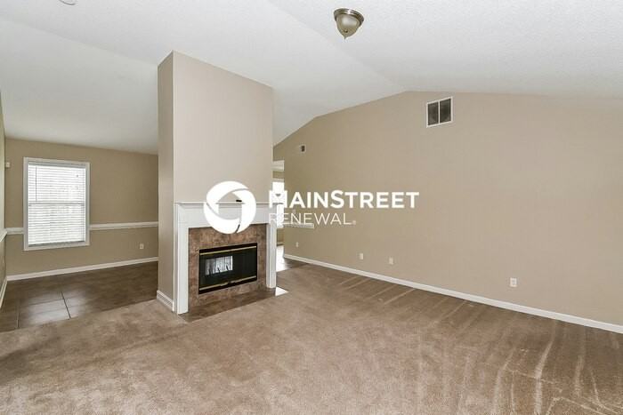 1071 Commons Ct - Photo 5 of 16