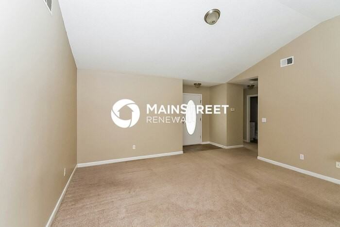 1071 Commons Ct - Photo 6 of 16