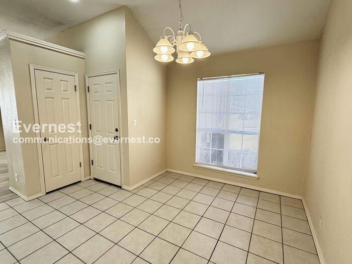 621 S Cedar Ave - Photo 7 of 28