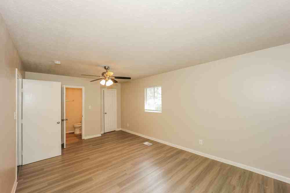 8268 Dunellen Ln - Photo 7 of 16