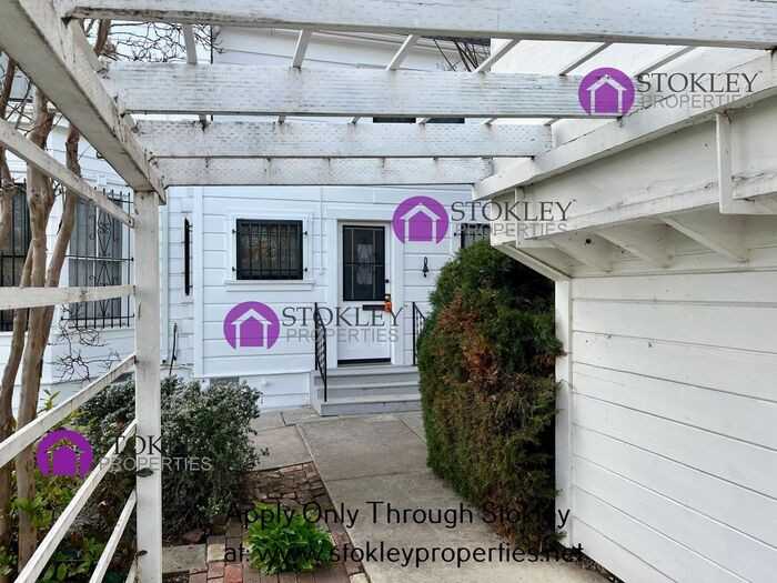 508 F St - Photo 3 of 18