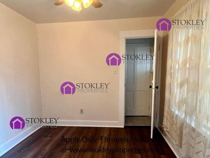 508 F St - Photo 6 of 18