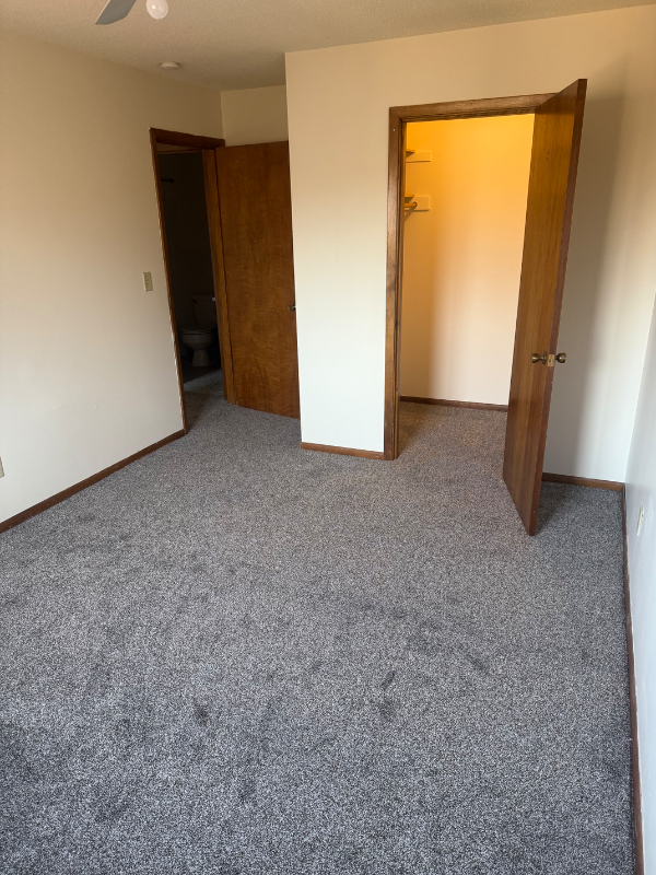 729 Oakdale Ave - Photo 7 of 13