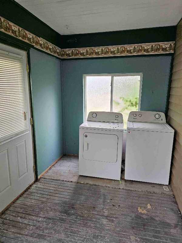 312 S Nichols Ave - Photo 5 of 11