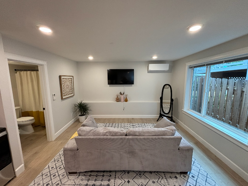 3815 Se Tenino St #B - Photo 4 of 16