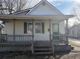 featured image of 714 Commercial St