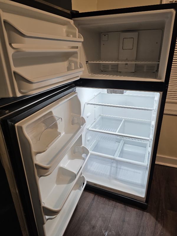 436 N Patterson Park Ave - Photo 4 of 21