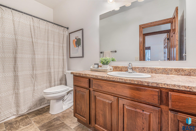 8707 W Annabelle St - Photo 2 of 18